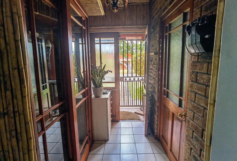 7 Bedroom Property for Sale in Richmond Estate Western Cape